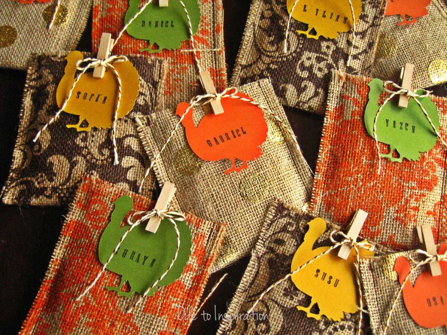 15 Thanksgiving Table Settings
Easy DIY Thanksgiving decor ideas