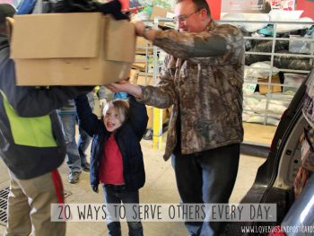 20 ways to serve others every day