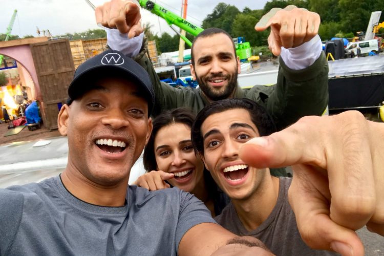 Check out this Selfie of #Aladdin Cast Members: Will Smith, Mena Massoud, Naomi Scott and Marwan Kenzari
