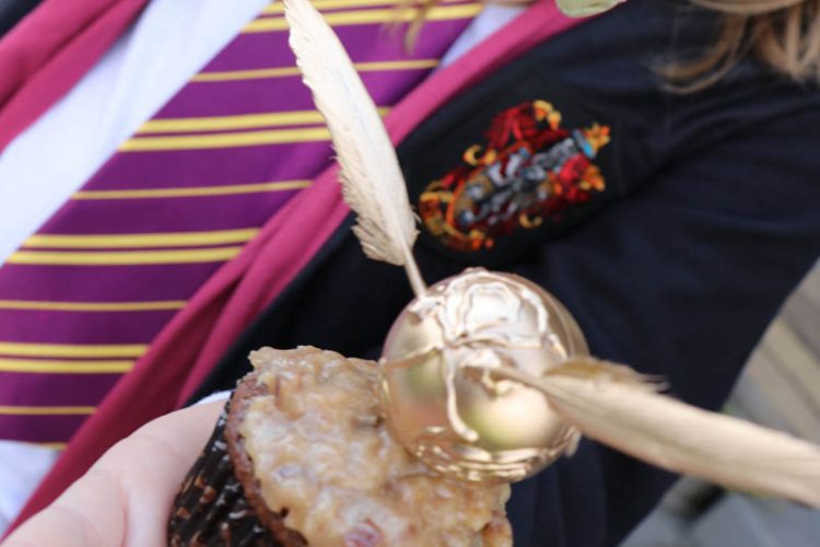Harry Potter Golden Snitch Cupcakes