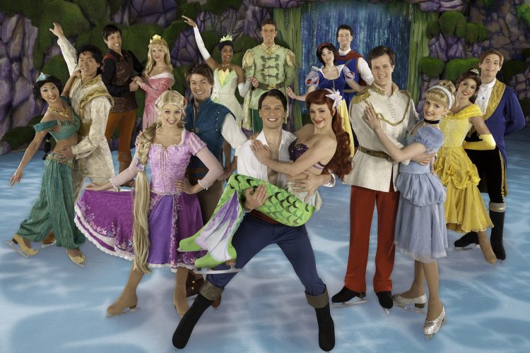 DISNEY ON ICE presents DREAM BIG