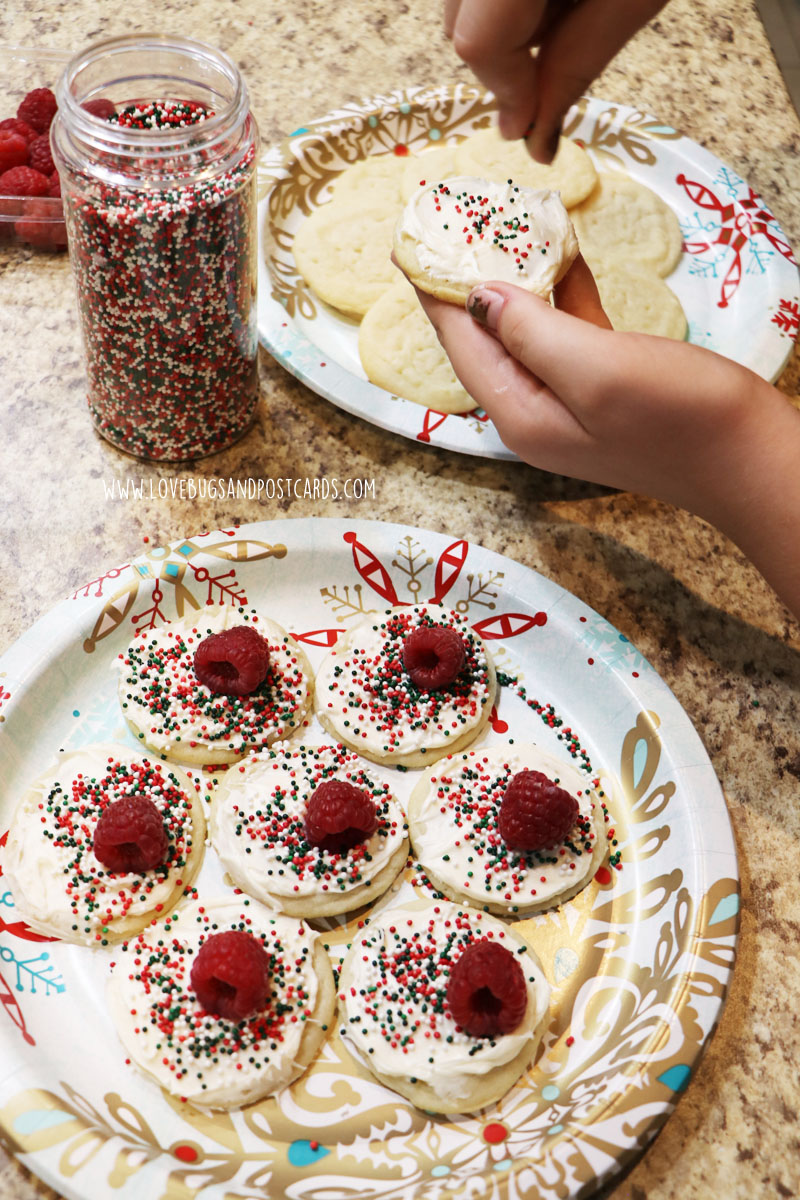 10 ways your family can serve others