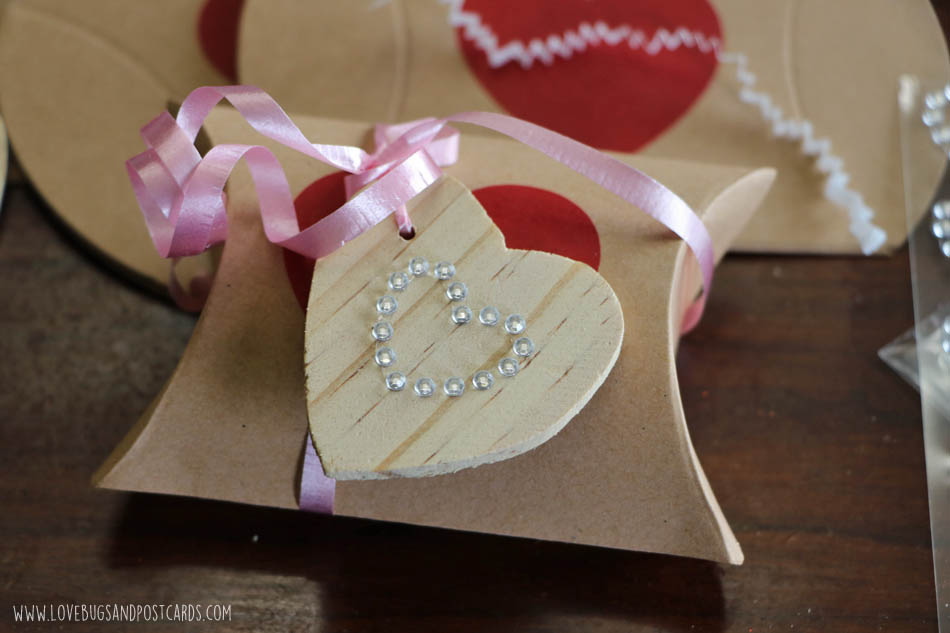 DIY Heart Pillow Box Gifts