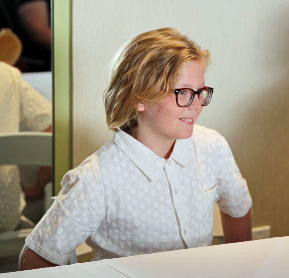 Incredibles 2 interview with Sarah Vowell (Violet) & Huck Milner (Dash) #Incredibles2Event