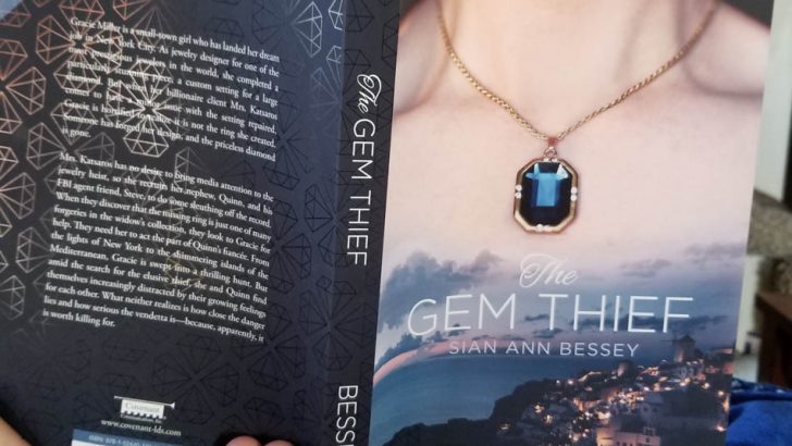 The Gem Thief by Sian Ann Bessey + Giveaway
