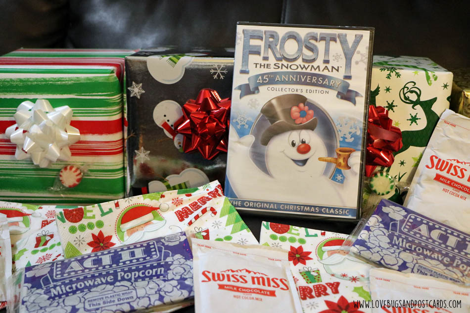 How to host the perfect Christmas family movie night