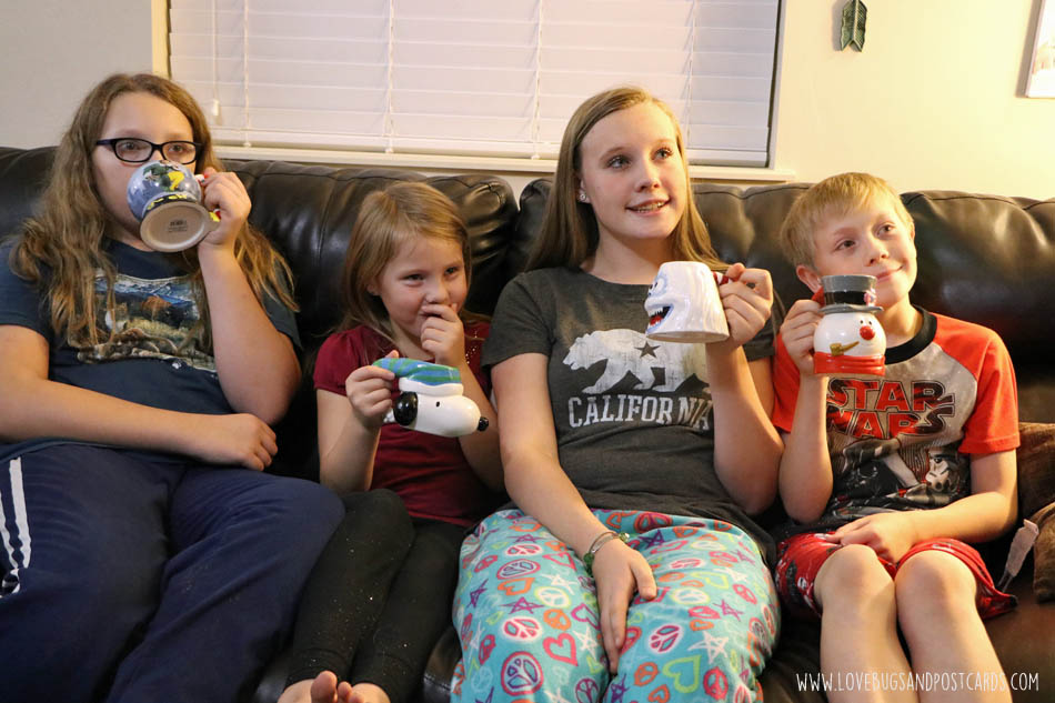 How to host the perfect Christmas family movie night