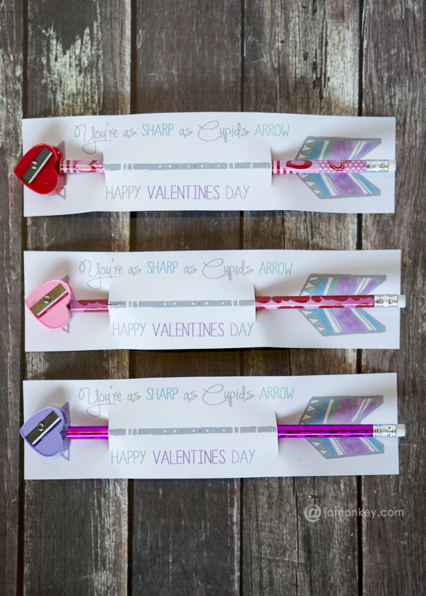 FREE Valentine's Printables - Lovebugs and Postcards