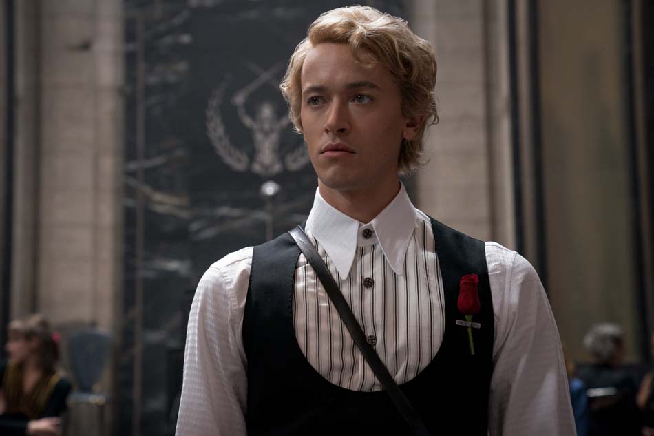 The Hunger Games: The Ballad of Songbirds & Snakes Parents Guide