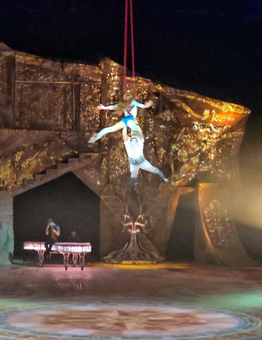 Cirque du Soleil CRYSTAL Review