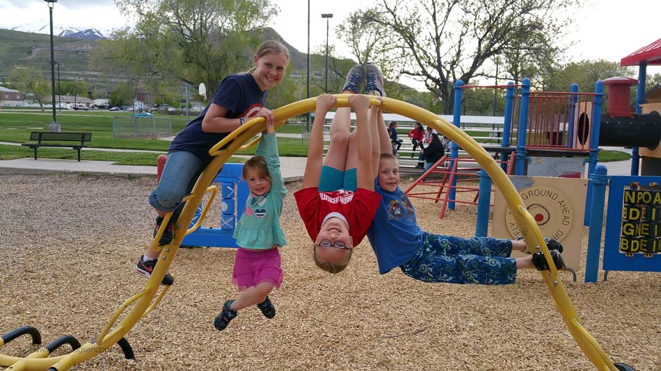 15 Outdoor Family Adventure Ideas You Can Do This Weekend (No Prep Needed)