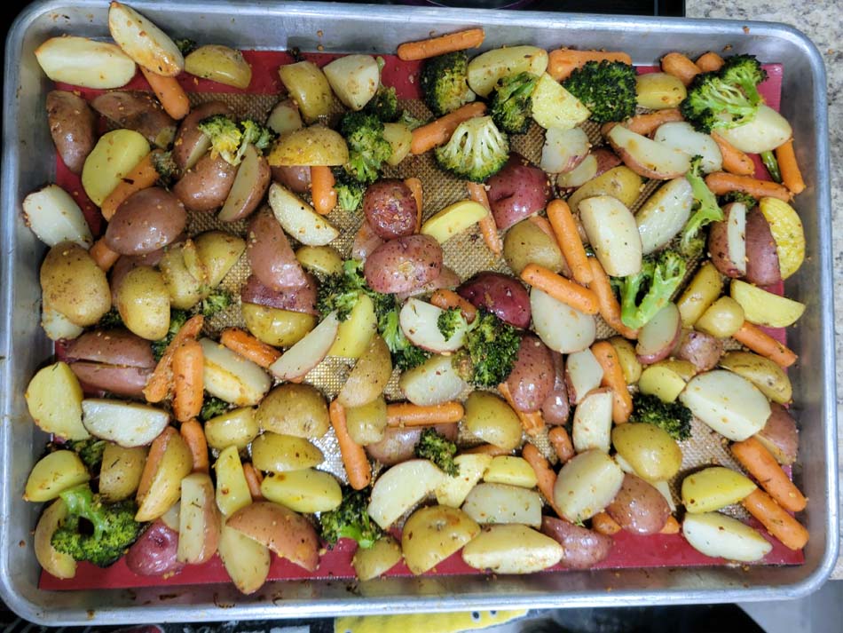 10 Fresh Garden Harvest Recipes (Easy Meals Using What You Grow)